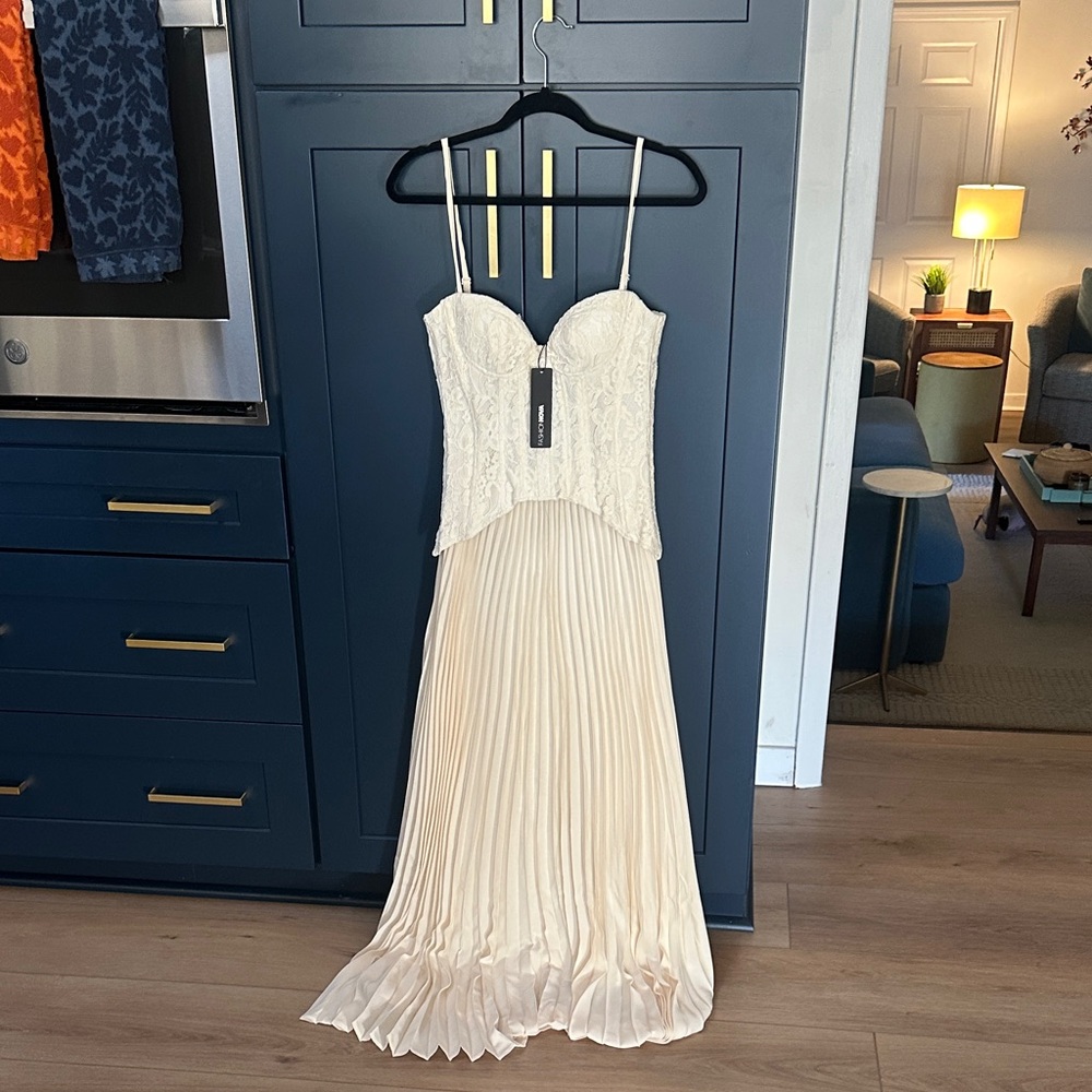 Daniella Lace Corset Pleated Maxi Dress - Cream